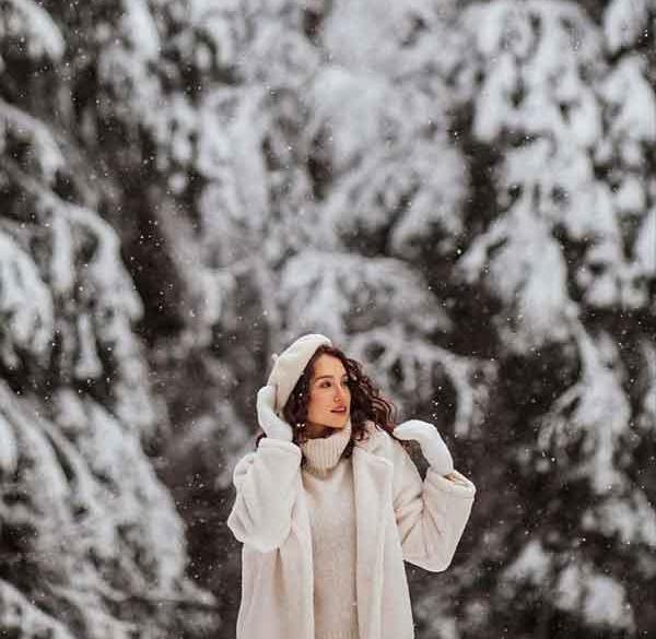 ژست عکس عاشقانه تو برف
