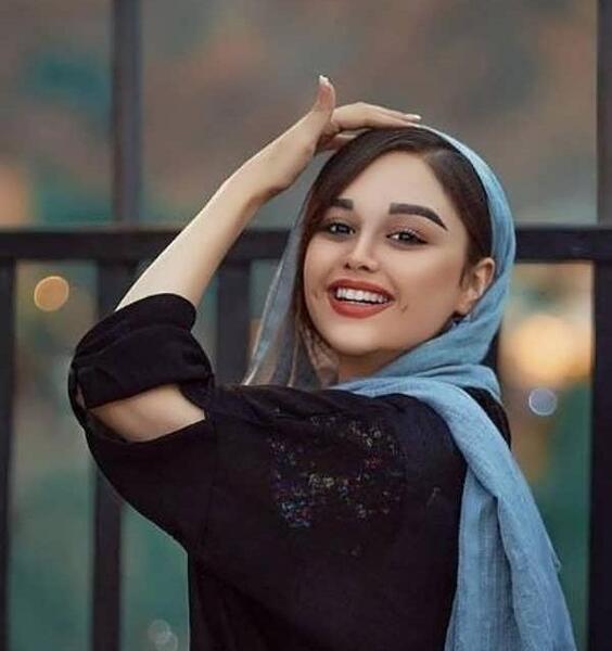 ایده ژست برای عکس پروفایل