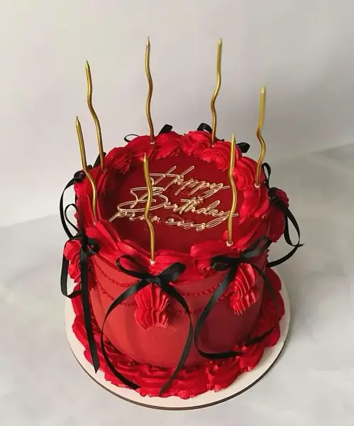 عکس کیک تولد دخترانه ترند ۱۴۰۳
