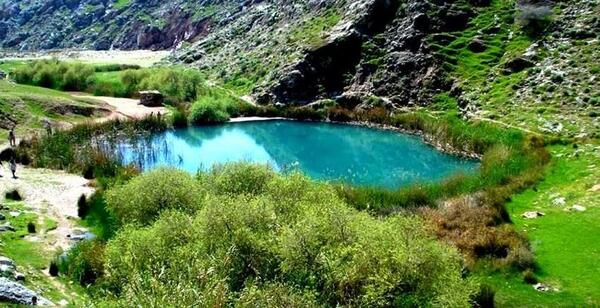 عکس دریاچه دوقلو سیاه گاو