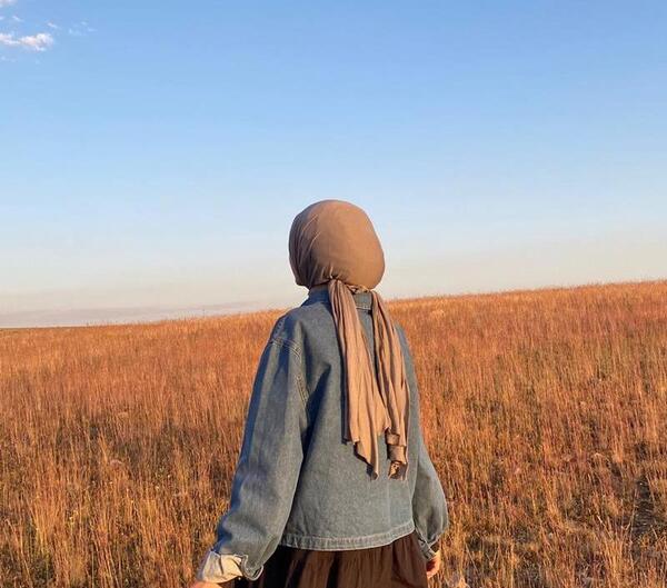 عکس دختر باحجاب برای پروفایل شاد