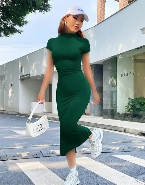 عکس دختر قد بلند لاغر
