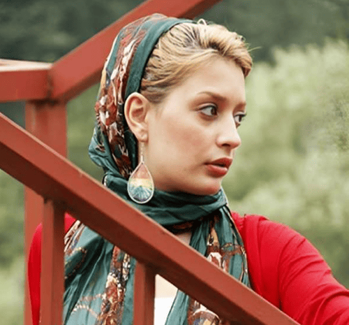 عکس گلپری در اوای باران