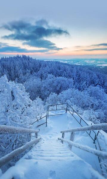 عکس پروفایل دخترونه خفن برفی