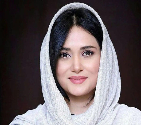 عکس های پریناز ایزدیار در کن