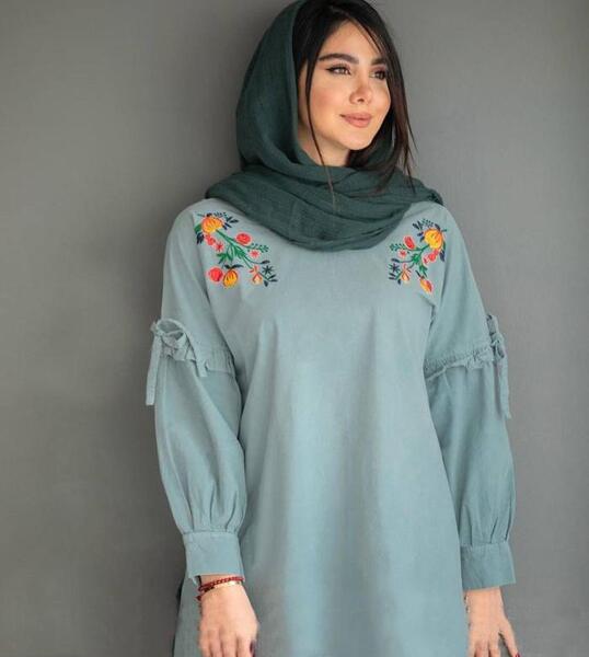 عکس مانتو گلدوزی شده مجلسی