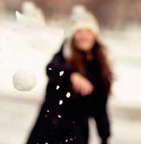 ژست برای عکس گرفتن در برف