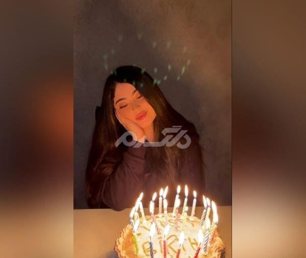 ژست عکس تولد در پشت بام