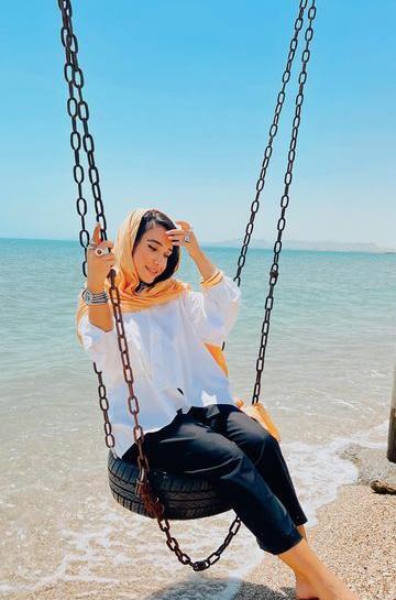 ژست عکس جزیره هرمز