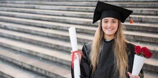 فیگور ژست عکس فارغ التحصیلی دانشگاه