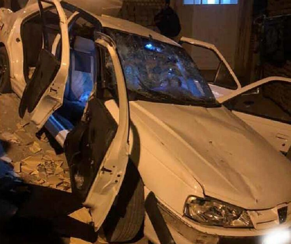 عکس ماشین پژو پارس در شب