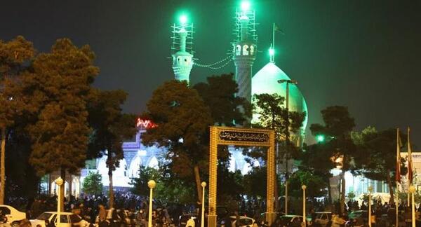 عکس گرگان در شب