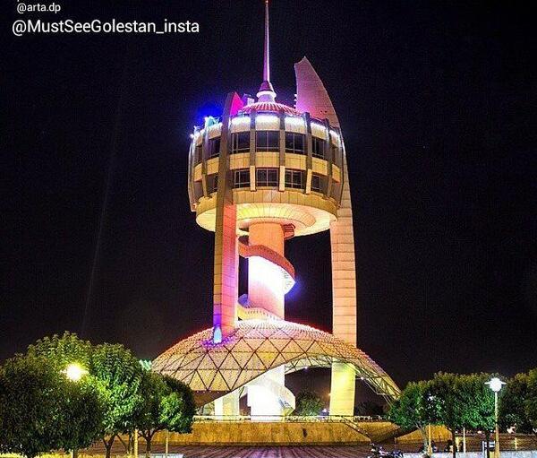 عکس گرگان در شب