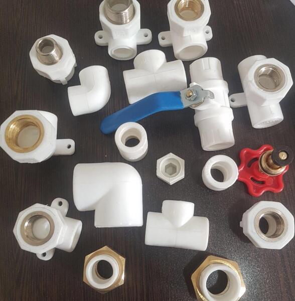 عکس انواع اتصالات لوله سفید