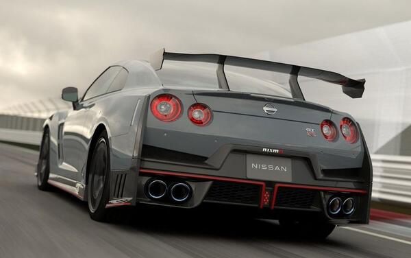 عکس ماشین nissan gtr