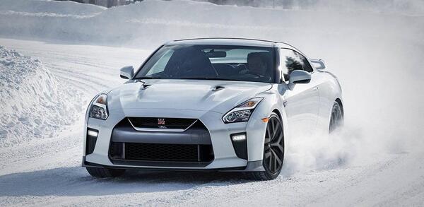 عکس ماشین nissan gtr