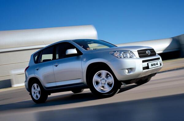 عکس ماشین تویوتا rav4