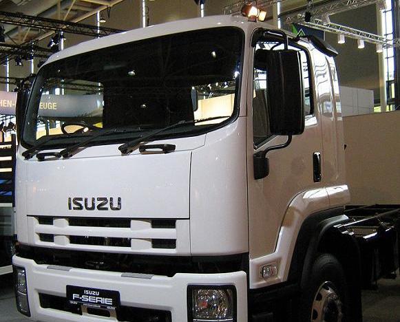 عکس ماشین ایسوزو اسپرت