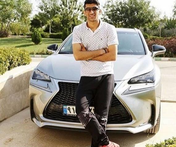 عکس پسر با ماشین لاکچری