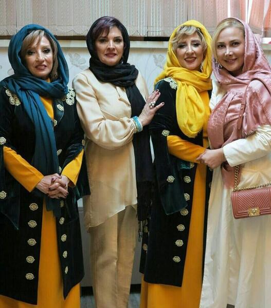 عکس منیژه گلچین خواهر مرجانه گلچین