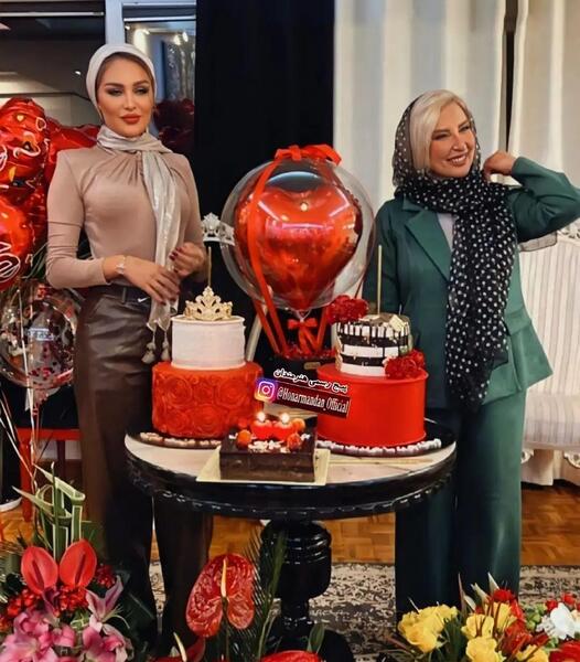 عکس منیژه گلچین خواهر مرجانه گلچین