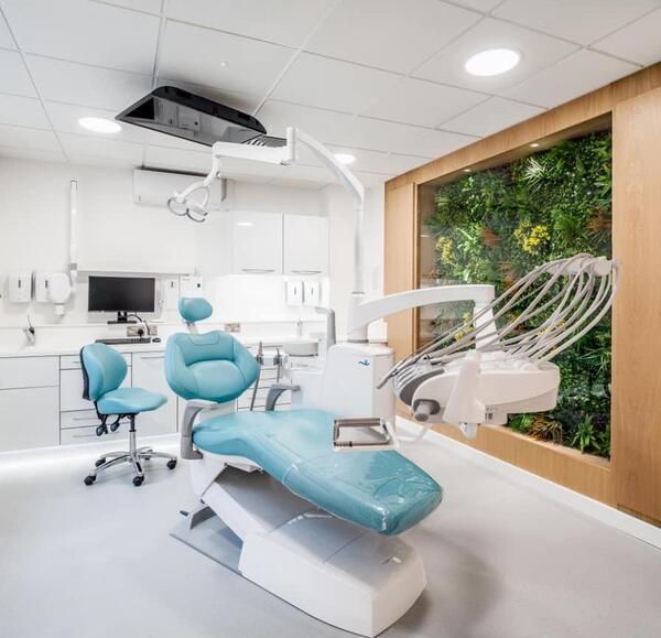دکوراسیون عکس مطب دندانپزشکی شیک