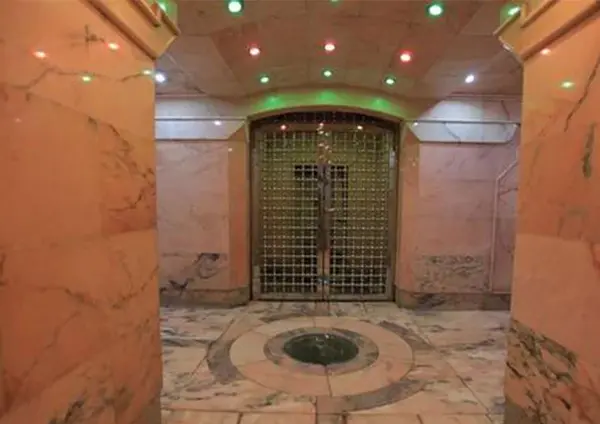 حضرت ابوالفضل عکس سنگ قبر اصلی امام حسین