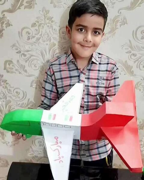 عکس نقاشی هواپیما برای دهه فجر