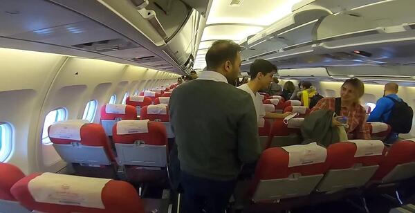 عکس داخل هواپیما ایران ایرتور
