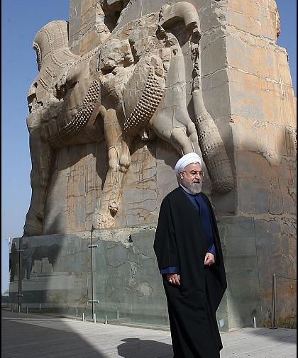 عکس سرلشکر باقری در تخت جمشید