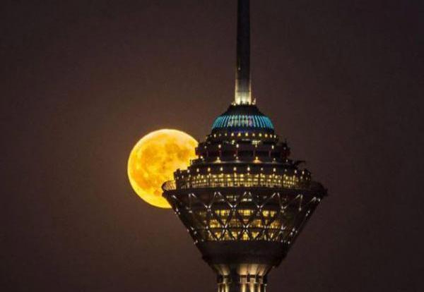 عکس واضح از برج میلاد