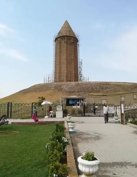عکس از برج گنبد قابوس