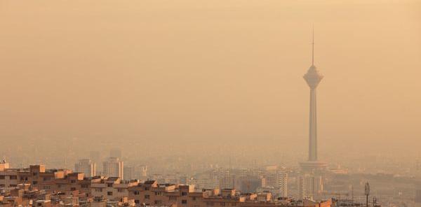 عکس برج میلاد در غروب