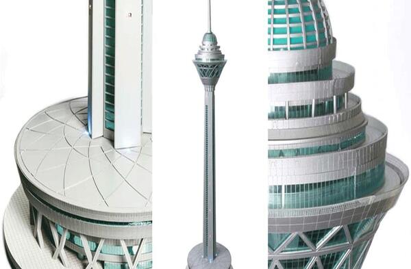 عکس برج میلاد چوبی