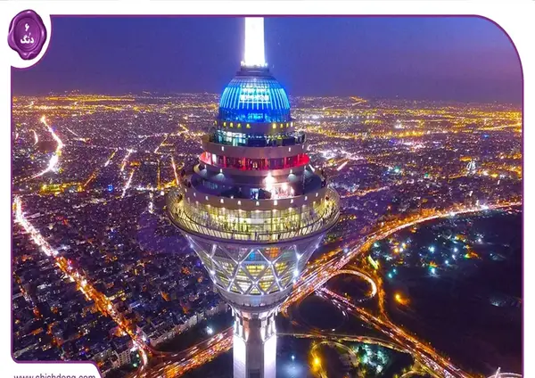 عکس از برج میلاد تهران در شب