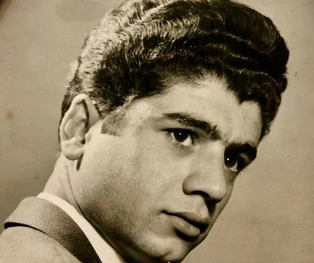 عکسی از منوچهر والی زاده