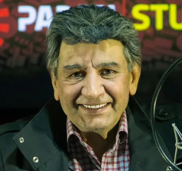 عکسی از منوچهر والی زاده