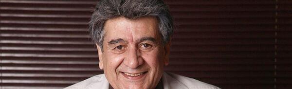 عکسی از منوچهر والی زاده
