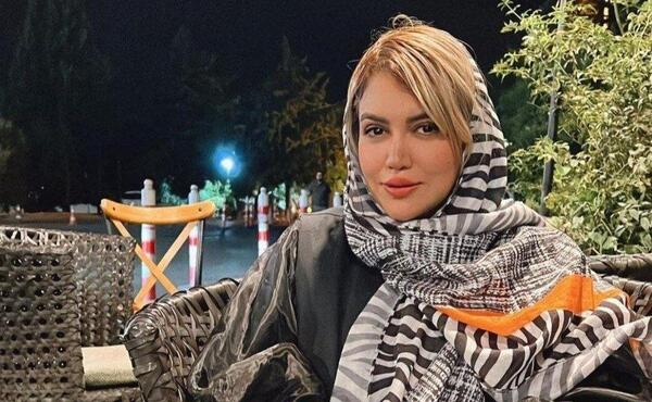 عکسی از سارا طاووسی