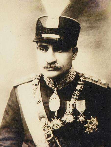 عکسی رضا شاه