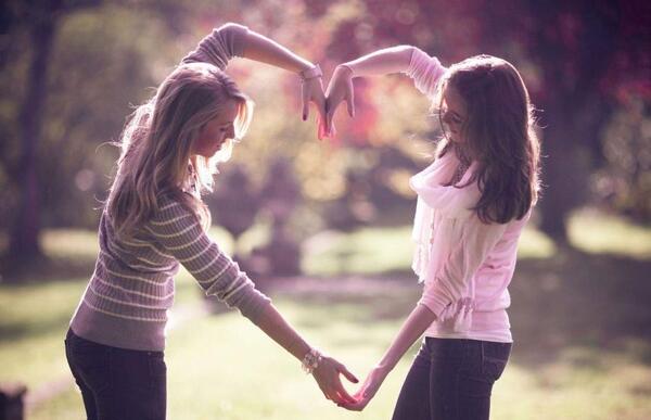 عکس سه تا دوست صمیمی دخترونه