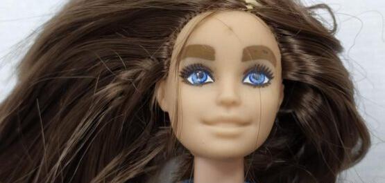 عکس عروسک باربی ونزدی