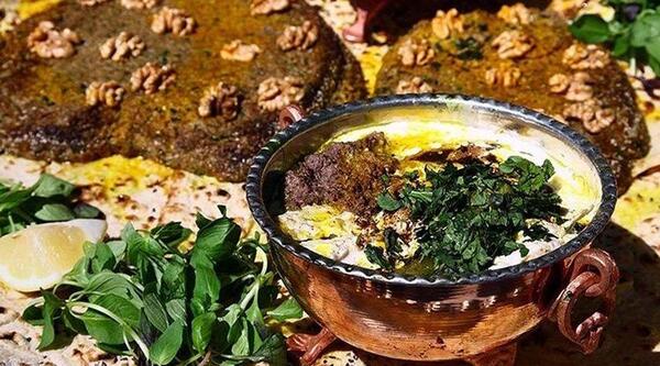 عکس مارمولک در نان سنگک ایلام