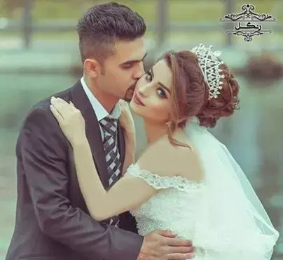 ژست عکس دونفره در عروسی