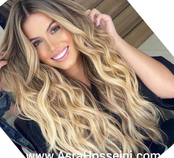 عکس رنگ موی بلوند طلایی متوسط