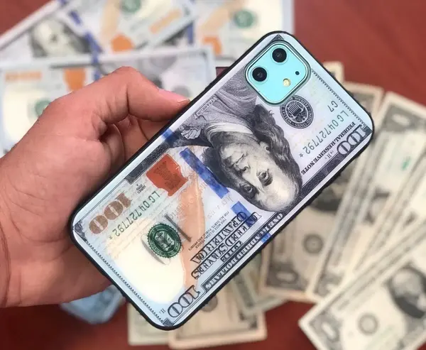 عکس پس زمینه دلار صورتی