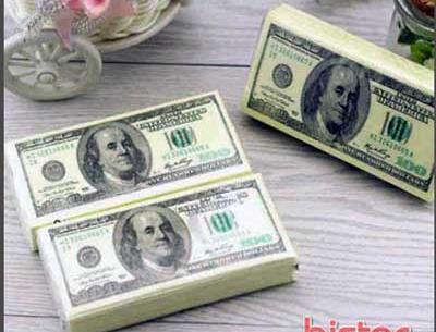 عکس دلار داخل کیف