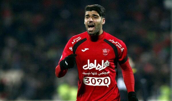 عکس مهدی قائدی در لباس پرسپولیس