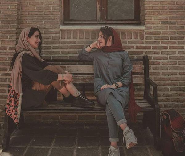 ایده عکس با رفیق تو اینه
