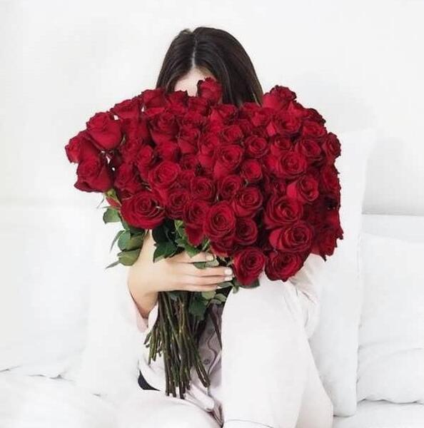 ایده عکس با گل برای تولد